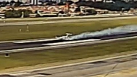 Avião sofre acidente no aeroporto de Congonhas, em São Paulo - Foto: Reprodução / YouTube