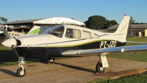 Um avião de pequeno porte com três tripulantes desapareceu na altura da Serra do Mar (PR). - Imagem: reprodução I G1