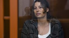 Bailarina russa é condenada a 12 anos de prisão após doar R$ 283 a ONG ucraniana - Imagem: Reprodução / X / @dariodangelo91
