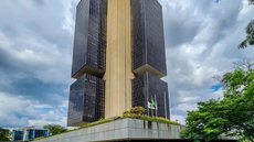 Com a inflação controlada, o Copom deve avaliar o cenário antes de implementar cortes na Selic, que afetam diretamente o consumo e investimentos - Imagem: Reprodução/Rafa Neddermeyer/Agência Brasil
