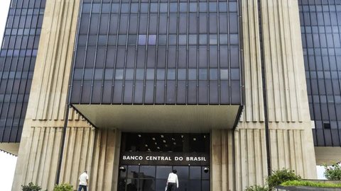 Com a inflação projetada em 5,17%, o mercado financeiro mostra otimismo em relação ao crescimento econômico - Imagem: Reprodução / Marcelo Casal Jr / Agência Brasil