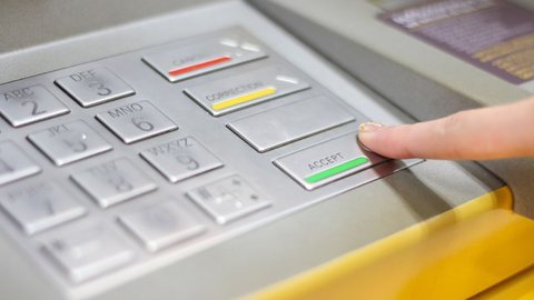 Febraban recomenda antecipar o pagamento de tributos que vencem no feriado - Imagem: Reprodução / Freepik