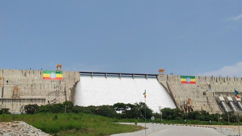 A Grande Barragem do Renascimento é a maior obra hidrelétrica da África, com investimento de quase 4 bilhões de dólares - Imagem: Reprodução / X / @YoloOliver1