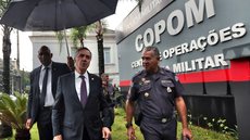Presidente do STF, Luís Roberto Barroso, e o comandante-geral da PMSP, coronel Cássio Araújo Freitas - Imagem: Reprodução / Agência Brasil / Paulo Pinto