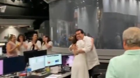 Globo se manisfesta após vídeo de jornalistas comemorando o resultado da eleição - Foto: Reprodução / Twitter