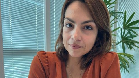 Thaís Mendes. "Tendências para 2025: Sustentabilidade e Eficiência Energética nos Data Centers" - Imagem: Acervo Pessoal / M.C