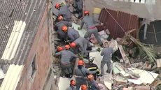 Avô da criança, de 70 anos, sofreu queimaduras graves e foi encaminhado ao hospital - Imagem: Reprodução / TV Globo