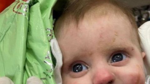 Bebê resgatado após 128 horas de terremoto - Imagem: reprodução Instagram