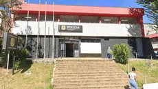 Autoridades consideram que o homem representa risco à vítima e solicitaram sua prisão preventiva após o incidente - Imagem: Reprodução/Google Maps