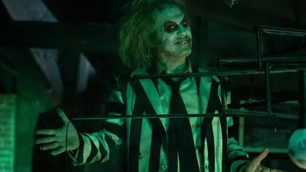 Beetlejuice 2 continua fazendo sucesso nas bilheterias brasileiras - Imagem: Divulgação/Warner Bros Pictures