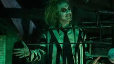 Beetlejuice 2 continua fazendo sucesso nas bilheterias brasileiras - Imagem: Divulgação/Warner Bros Pictures