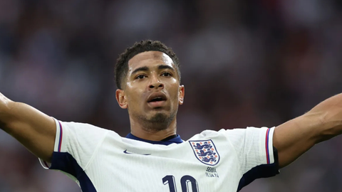 O meia marcou duas vezes na vitória por 2 a 1 e colocou a seleção inglesa na semifinal - Imagem: Reprodução