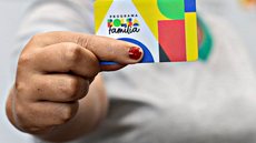 Beneficiários do Bolsa Família com NIS final 3 recebem hoje - Imagem: Reprodução / Roberta Aline / MDS