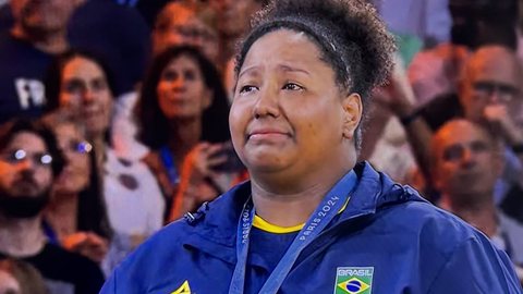 A judoca foi única brasileira a conquistar a medalha de ouro nos Jogos Olímpicos de Paris - Imagem: Reprodução / X / @PrimeiroFront