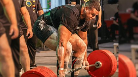 Após sua conquista, Bitelo promete superar a marca de 400 kg no próximo ano - Imagem: Reprodução / Instagram / @bitelonatural