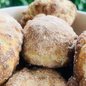 Bolinhos de Banana na AirFryer com Farofinha de Paçoca - Imagem: Divulgação/Chef Luiz Borba