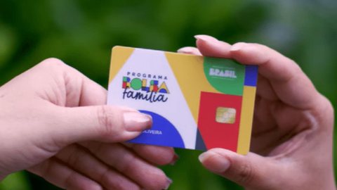 Novo Bolsa Família começa a ser pago hoje com extra de R$ 150 - Imagem: divulgação