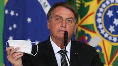 Bolsonaro tem R$ 87 mil bloqueados em contas por multa na pandemia - Imagem: Agência Brasil