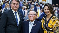 Bolsonaro e Michelle ao lado do presidente da Assembleia de Deus do ministério Belém, José Wellington Bezerra da Costa - Imagem: reprodução Assembleia de Deus