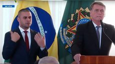 Bolsonaro discursa durante encontro com embaixadores, nesta segunda-feira (18), em Brasília - Imagem: Reprodução | TV Brasil