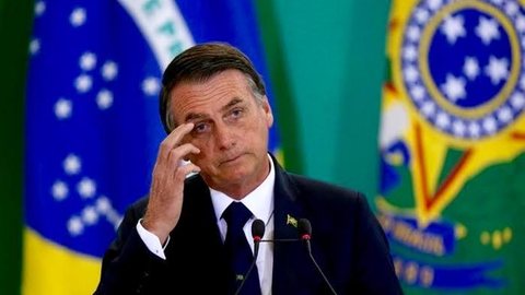Defesa de Jair Bolsonaro informou ao STF que uma espingarda permaneceu sob guarda de uma empresa no Rio Grande do Sul - Imagem: Reprodução / EBC