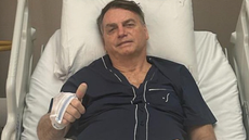 Ex-presidente poderá ser submetido a nova cirurgia por sequelas do atentado sofrido em 2018 - Imagem: Reprodução | Redes Sociais