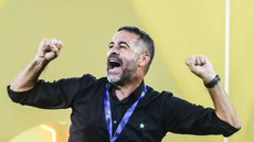 O técnico teve 31 vitórias, 15 empates e apenas nove derrotas - Imagem: Reprodução / X / @informafogo
