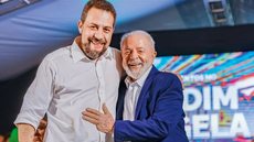 O ministro Guilherme Boulos, ao lado do presidente da República Luiz Inácio Lula da Silva - Imagem: Reprodução / Ricardo Stuckert / PR
