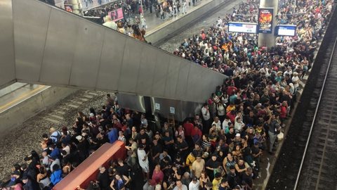 Estação do Brás na tarde de terça-feira (21), no primeiro dia de operação da Trivia Trens - Imagem: Reprodução/Redes Sociais