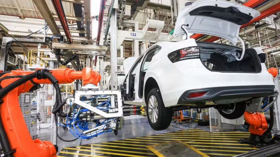 Mercado automotivo cresce no país, porém incertezas com tarifas e importações ligam sinal de alerta - Imagem: Divulgação/Volkswagen