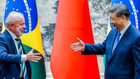 O relatório do CEBC revela que a China é a maior fonte de empregos formais no Brasil - Imagem: Reprodução / Ricardo Stuckert / PR