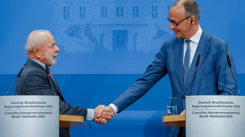 Presidente Luiz Inácio Lula da Silva se reúne com o chanceler alemão Friedrich Merz durante agenda oficial em Hannover. - Imagem: Reprodução/PR.