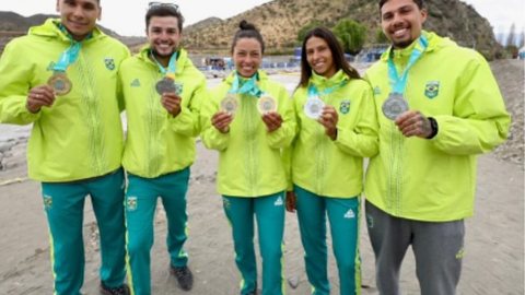 Em dia dourado, o Brasil passou o Canadá e encostou no México na briga pela segunda posição do quadro de medalhas - Imagem: Reprodução/Instagram @canoagembrasileira