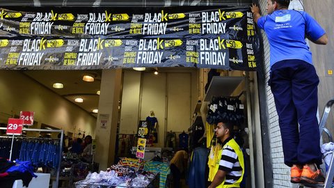 Brasileiros não pretendem fazer compras na Black Friday, aponta pesquisa - Imagem: Reprodução / Agência Brasil / Rovena Rosa