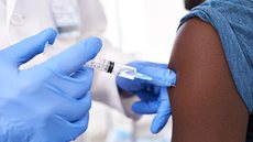 Butantan apresenta primeira vacina de dose única contra a dengue - Imagem: Reprodução / Freepik