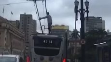 A confusão ocorreu na Rua Líbero Badaró, no centro de São Paulo - Imagem: reprodução/YouTube