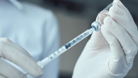 Câmara dos Deputados aprova castração química para criminosos sexuais - Imagem: Reprodução / Freepik