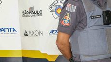 Policiais alegaram que Jeferson tentou agarrar arma, mas gravações mostram que ele estava acuado e sem ameaça - Imagem: Divulgação