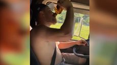 Um homem de 45 anos também ficou ferido no acidente e foi socorrido; o passageiro do caminhão foi liberado após depoimento - Imagem: Reprodução