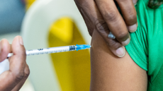 Crianças e adolescentes de até 15 anos poderão receber os imunizantes - Imagem: Reprodução |  Phillipe Guimarães / Ministério da Saúde