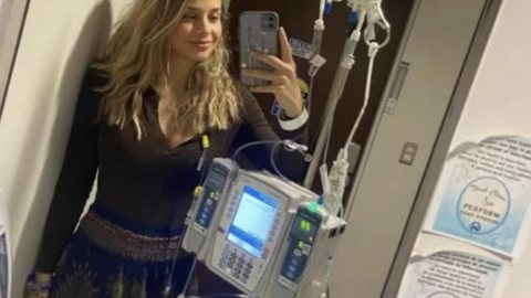 Enfermeira descobre câncer após arrotar demais - Imagem: reprodução Instagram