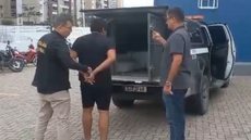 Cantor de arrocha é preso em Manaus por estuprar e engravidar enteada - Imagem: Divulgação/ Polícia Civil