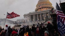 Pamela Hemphill, a "vovó MAGA", recusa perdão de Trump - Imagem: Reprodução / X / @meioindep
