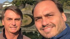 A defesa de Carlos Bolsonaro pediu alteração da data da visita, mas Moraes reafirma que regras de visitação devem ser seguidas rigorosamente - Imagem: Reprodução/Redes Sociais