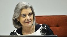 Cármen Lúcia menciona provas cabais da participação de Bolsonaro em um plano para atacar instituições democráticas - Imagem: Reprodução / Marcelo Camargo / Agência Brasil