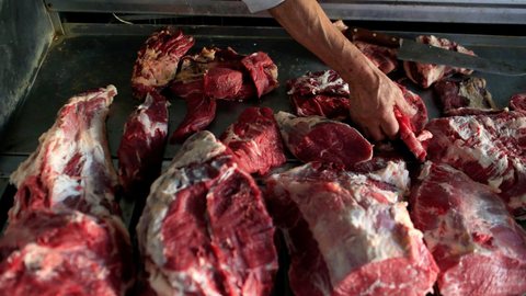 Consumo de carne bovina tem queda histórica. - Imagem: Reprodução | Agência Brasil