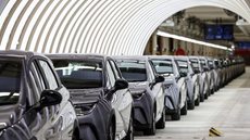 Carros chineses - Imagem: Divulgação / BYD
