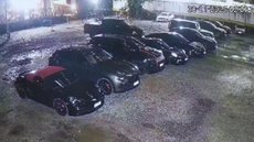 Seis veículos da marca Porsche foram furtados em estacionamento na Vila Olímpia, mas quatro já foram recuperados pela polícia. - Imagem: Reprodução | Câmeras de segurança