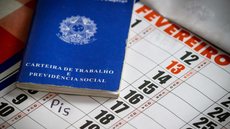 Carteira de Trabalho. - Imagem: Reprodução | Freepik