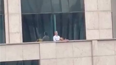 Casal faz sexo em terraço da Faria Lima e vizinho flagra tudo em vídeo; assista - Imagem: reprodução Twitter